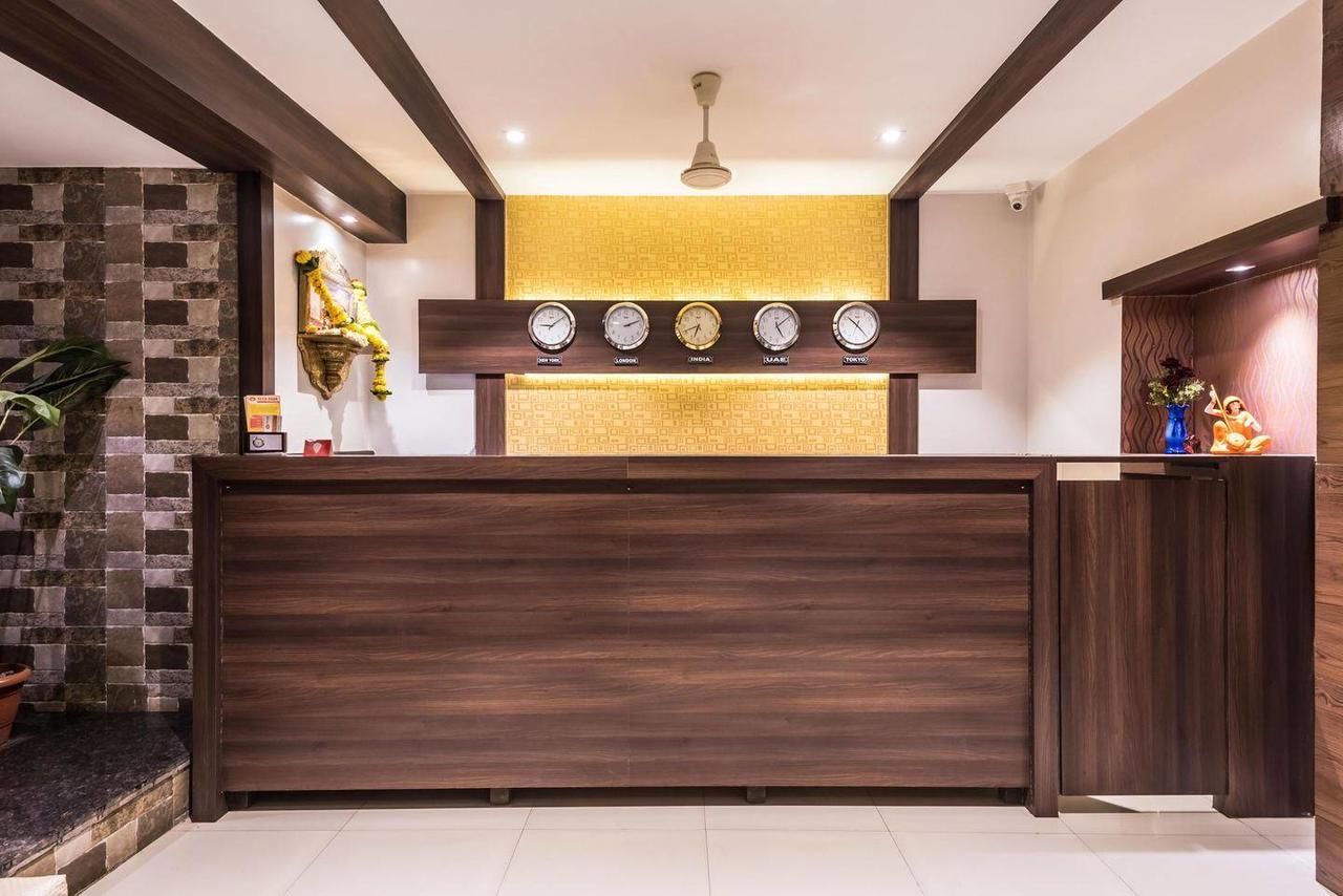 Hotel Veer Residency 판벨 외부 사진