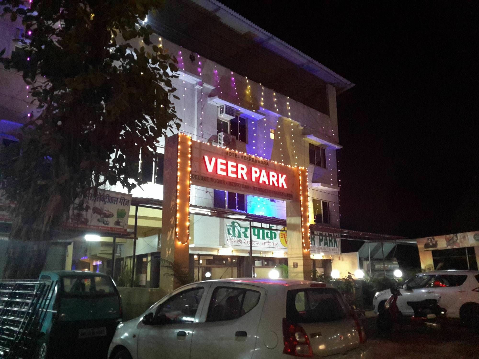 Hotel Veer Residency 판벨 외부 사진